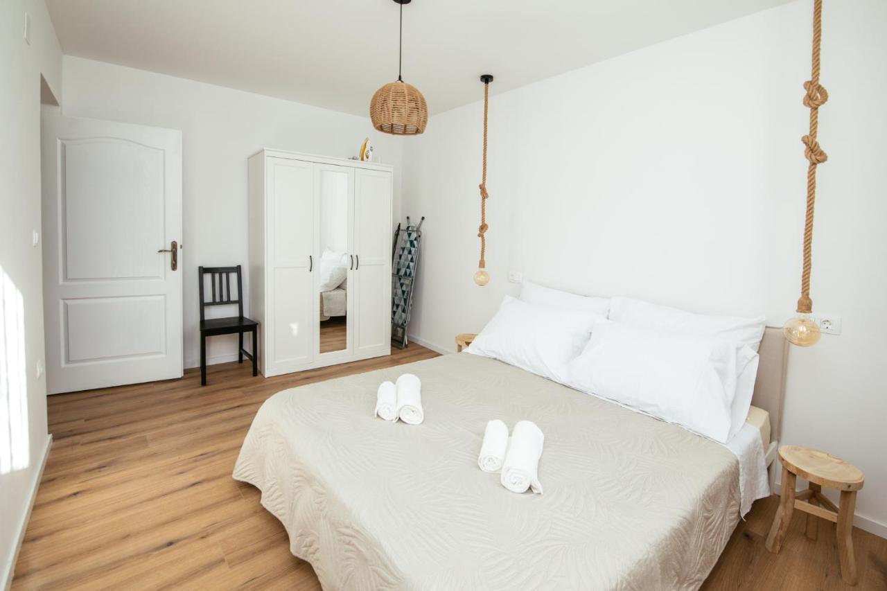 Apartmani Barbarosa Sveti Filip i Jakov Exterior foto