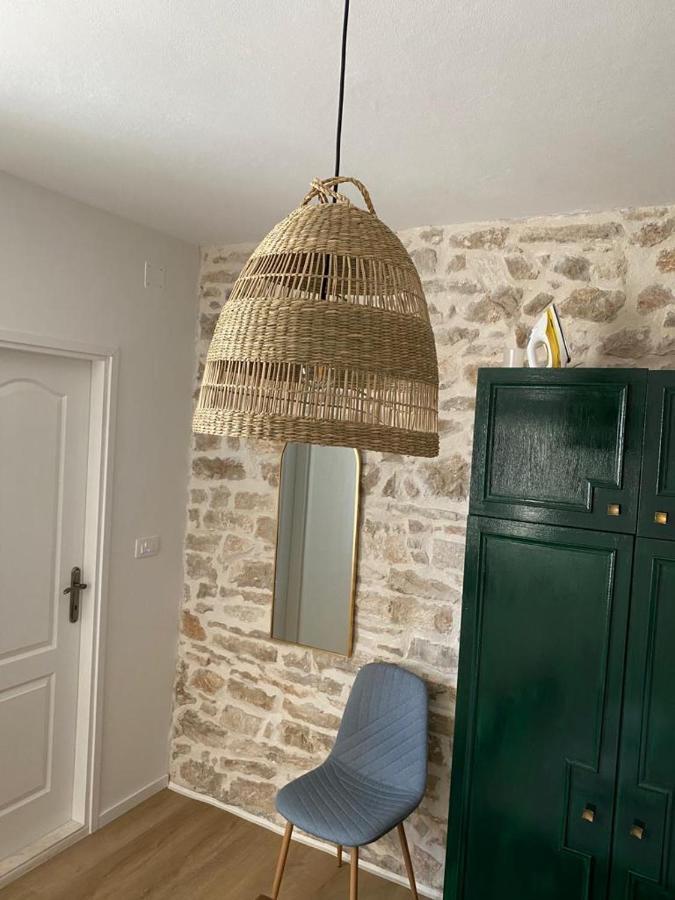 Apartmani Barbarosa Sveti Filip i Jakov Exterior foto